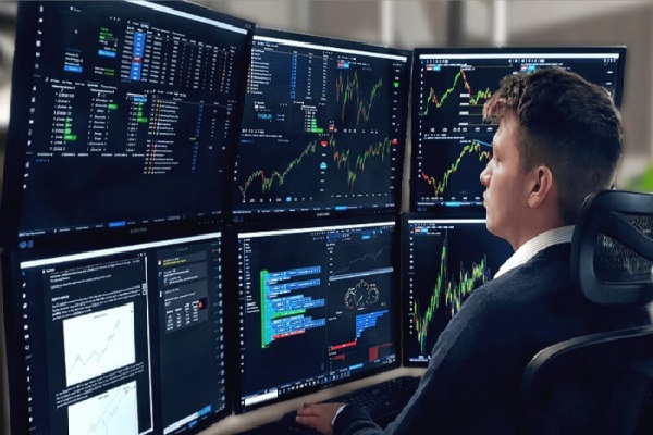 TraderHub